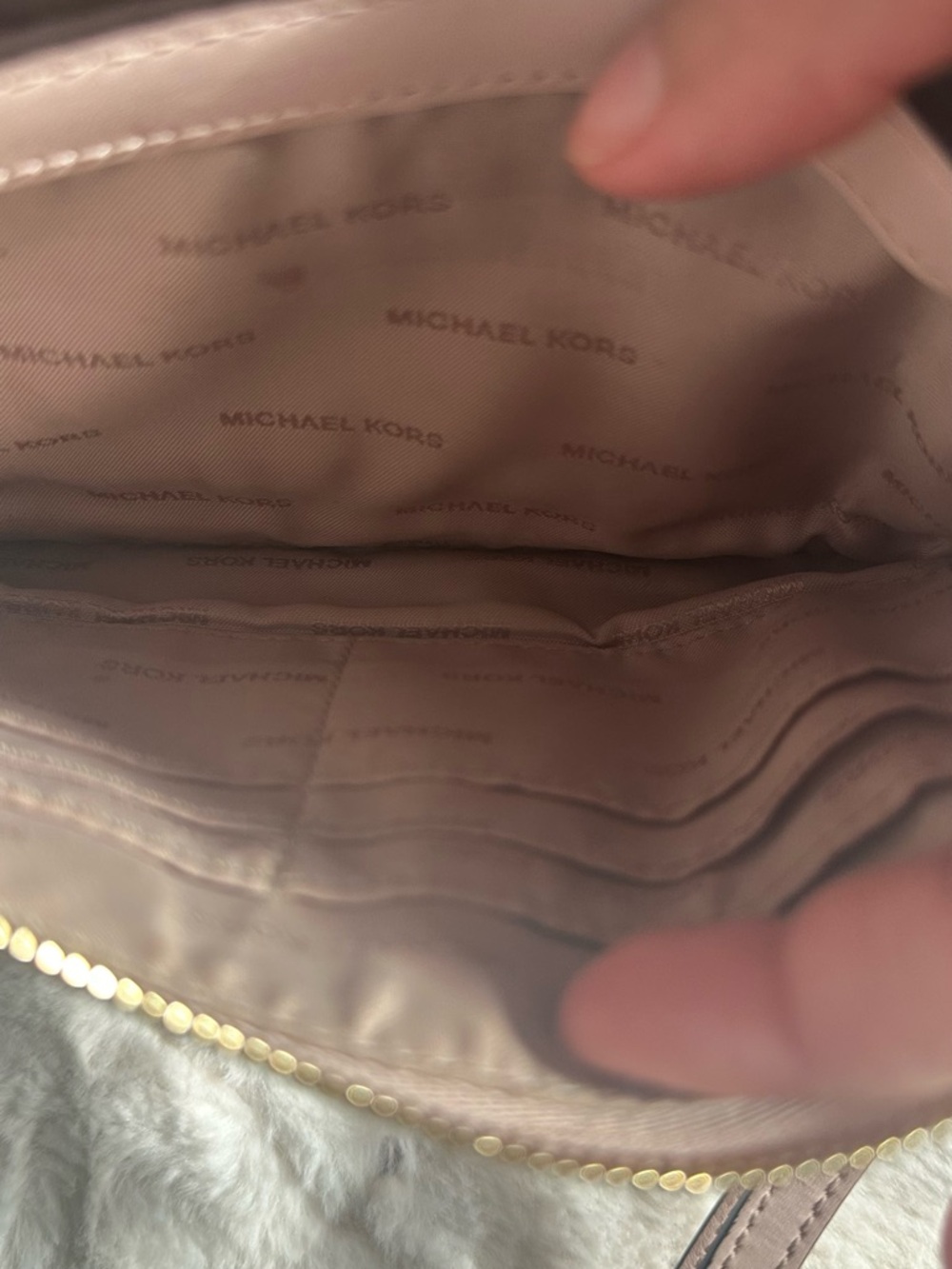 Michael Kors Blush Pink LOVE Wristlet Clutch - Picture 5 of 6